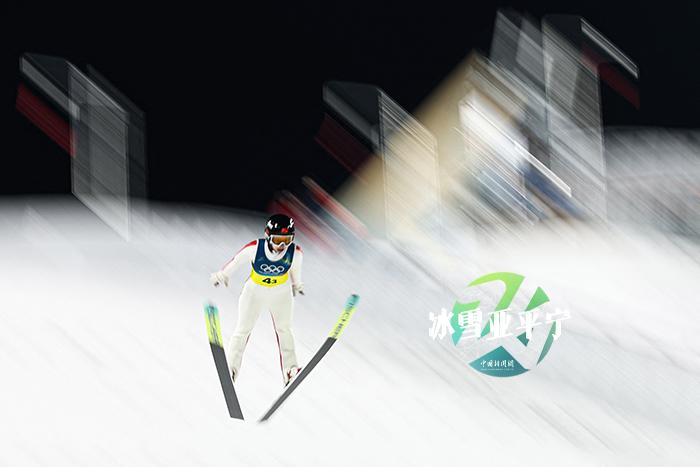 冰雪“飞人” 快到模糊